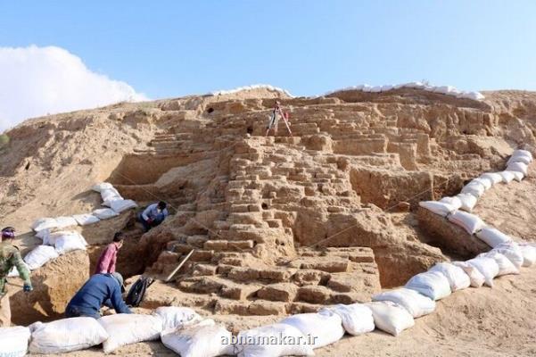 كشف بقایای دژ تاریخی در ارتباط با دوره هخامنشی در محوطه ریوی خراسان شمالی