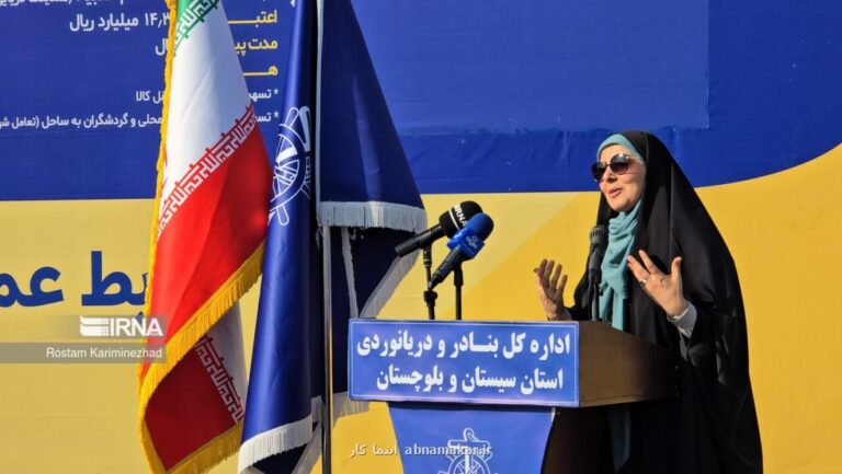 وزیر راه و شهرسازی: بندر شهید بهشتی چابهار در عرصه ارتباطات از جایگاه بین المللی برخوردارست